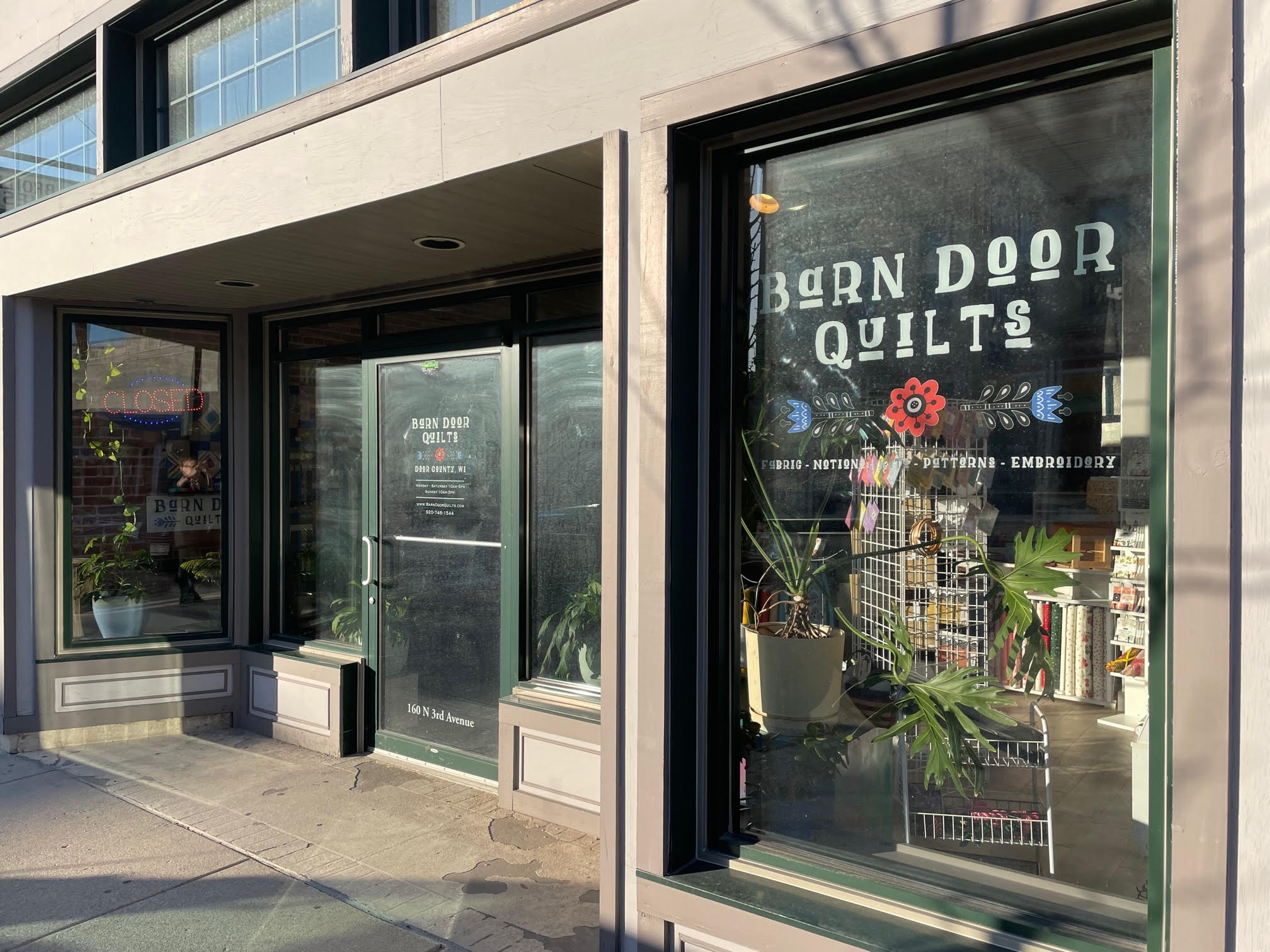 Home Barn Door Quilts